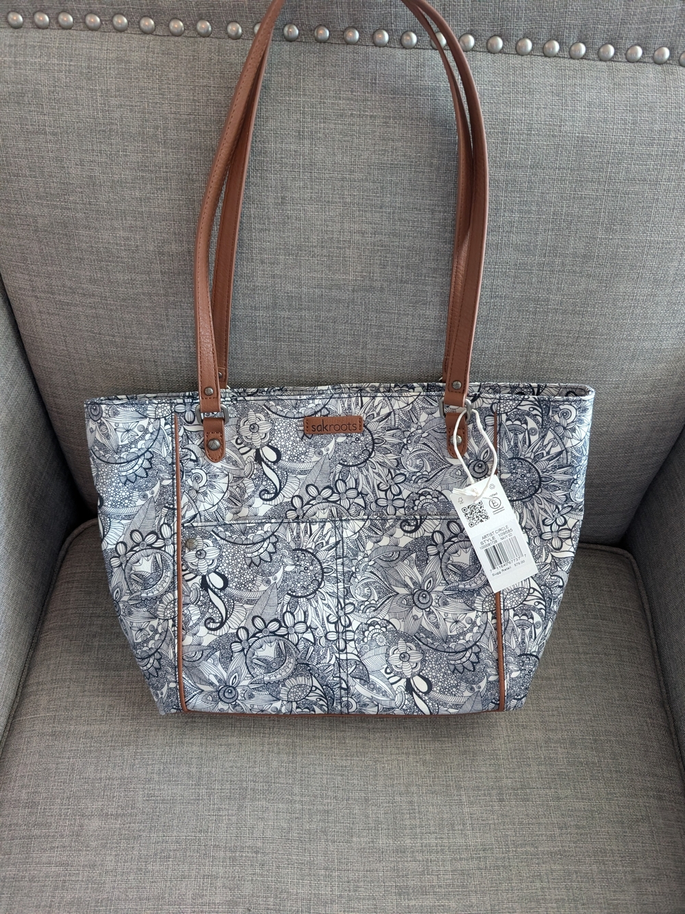 Sakroots Artist Circle Handbag Navy And White With Brown Trim. NWT